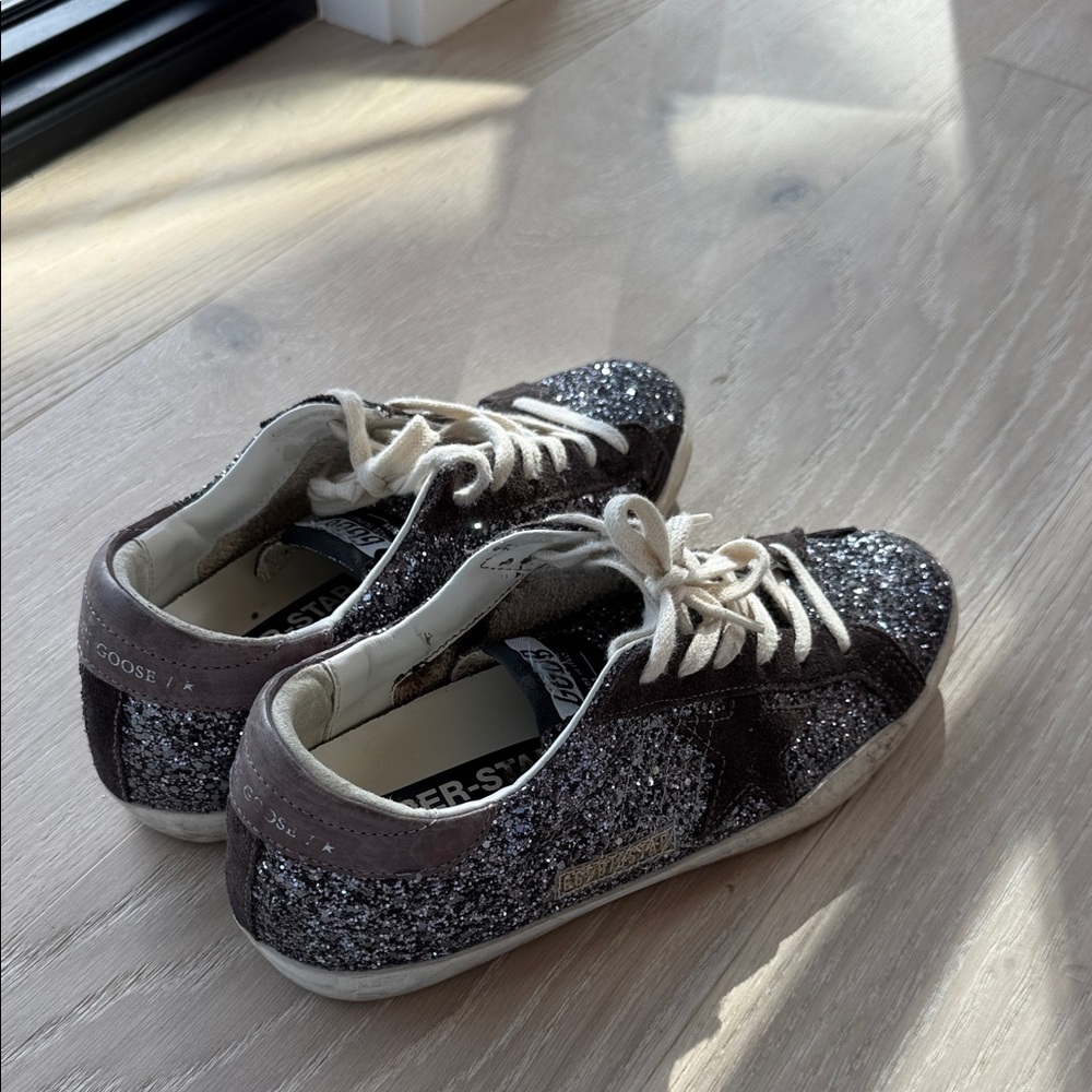 Golden Goose Glitter Low-Top Sneakers in Silver and Gray